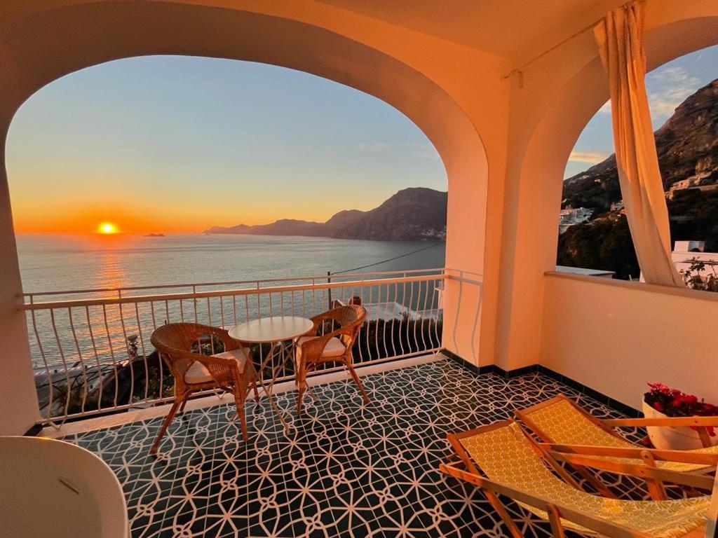 Pezz Pezz Hotel Praiano Bagian luar foto