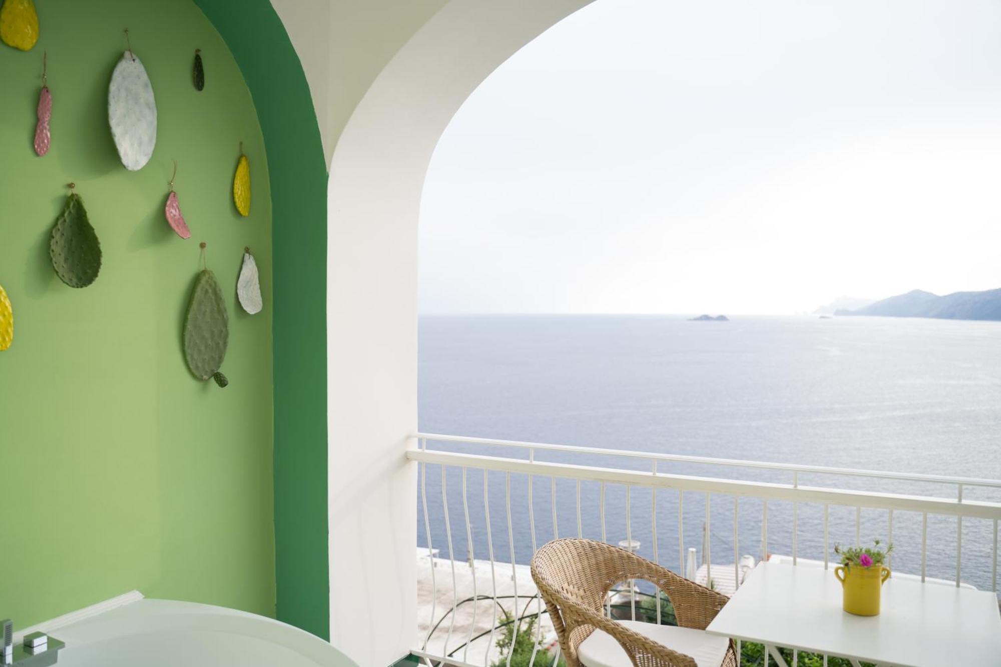 Pezz Pezz Hotel Praiano Bagian luar foto