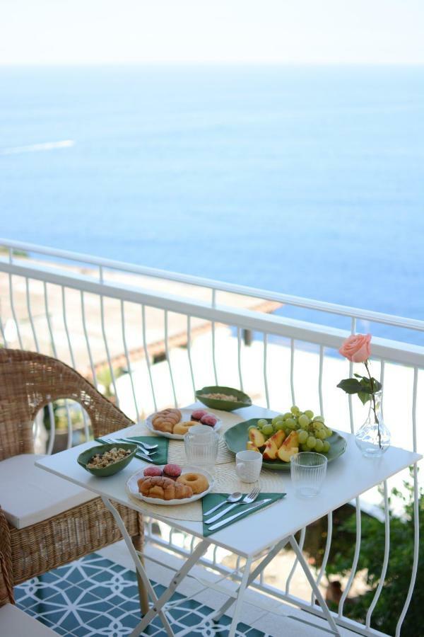 Pezz Pezz Hotel Praiano Bagian luar foto